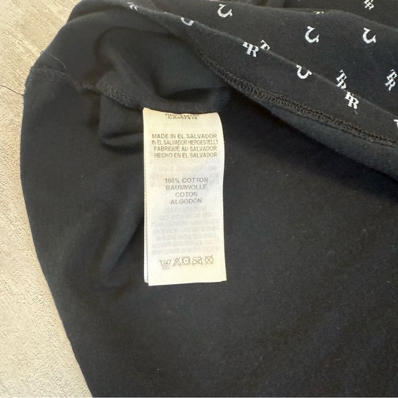 True Religion Shirt Mens Medium Black All Over Print Horseshoe TR Logo - Picture 6 of 6